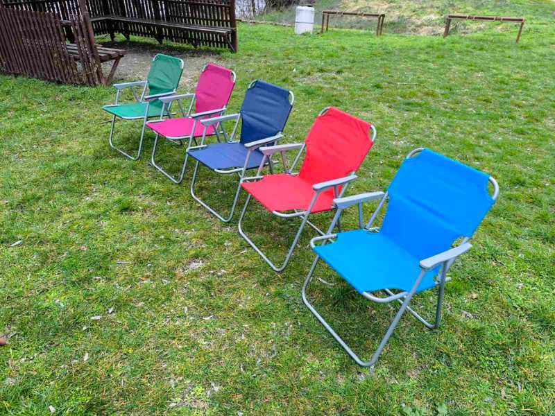 Стол сгъваем - лек, здрав подходящ за дейности на открито