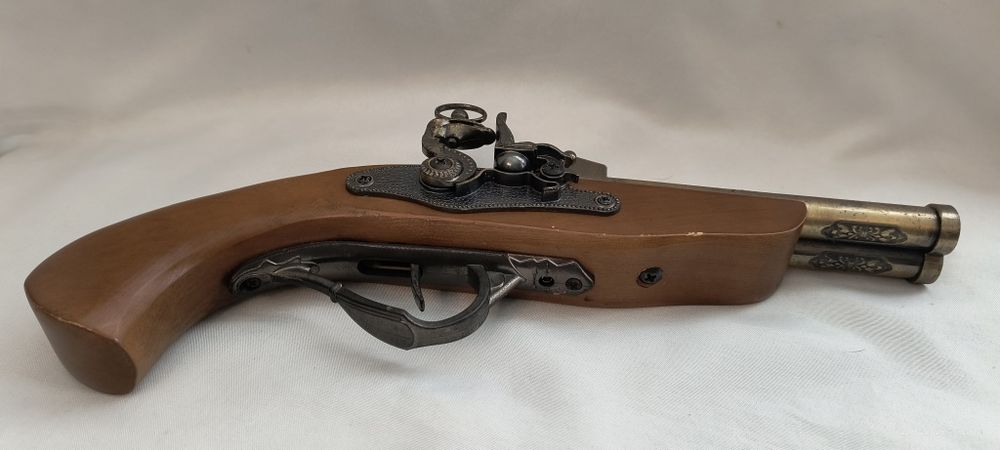 Кремъчен пистолет за украса и декорация