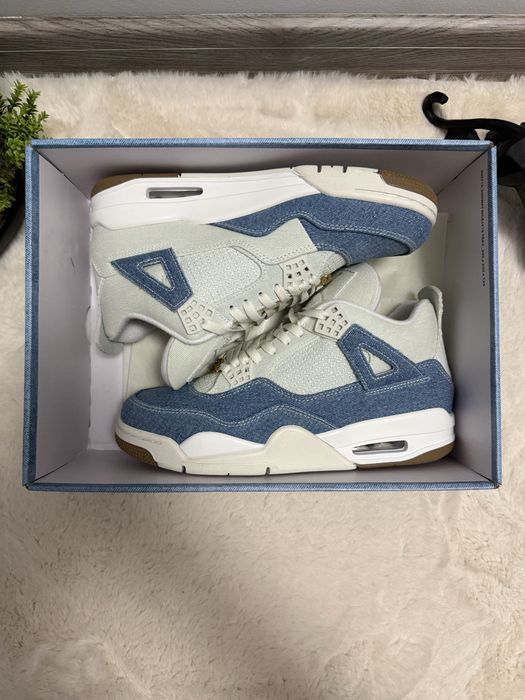 Air Jordan 4 Denim