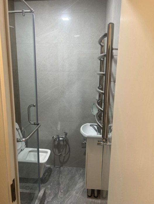 ЕвроОфис с мебелью  на Ц1 ( 75 м2)