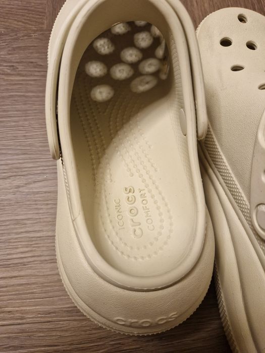 Vand crocsi originali