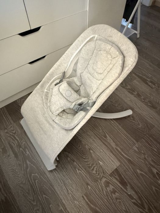 Шезлонг Happy baby Hugger