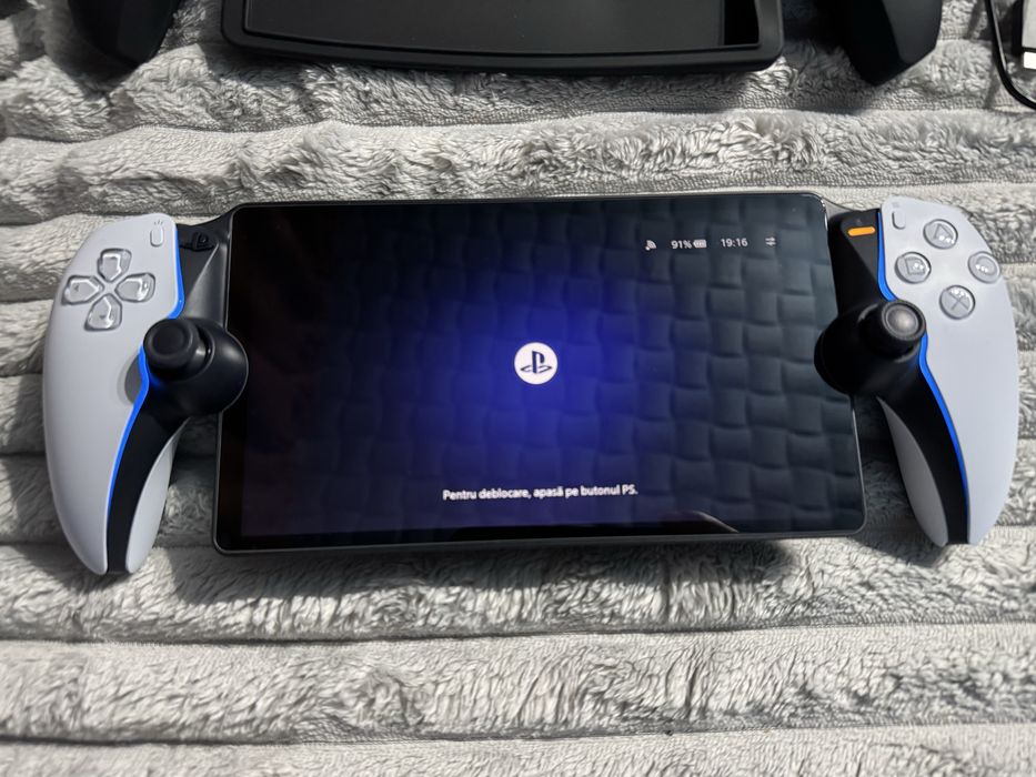 Vand Playstation Portal + set protectie