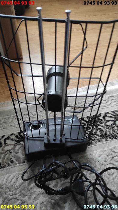 antena de interior de camera ANT102 cu alimentare la 220v noua