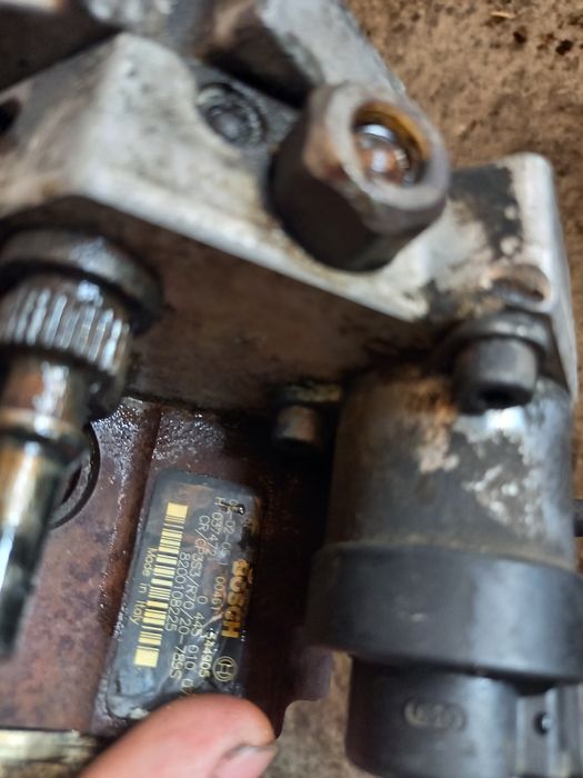 Pompa injectie megan 2