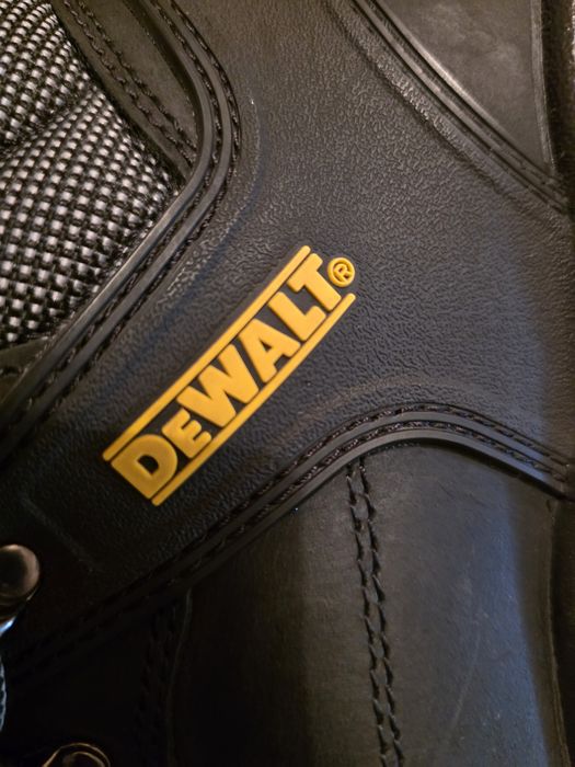 Продам ботинки DeWALT 45