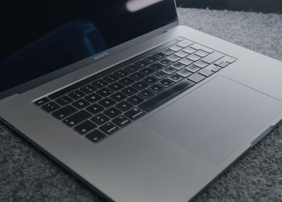 Mackook Pro 16inch 2019 i9/32/2tb