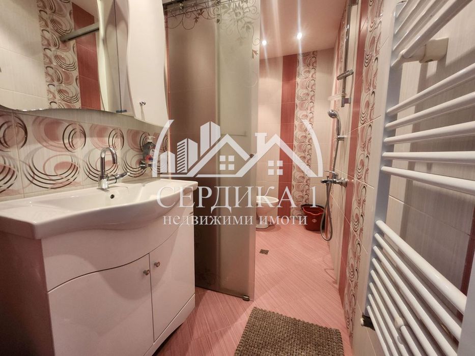 Дава се под наем Двустаен апартамент в София, Център - 60 кв.м за 550 € - Снимка #11