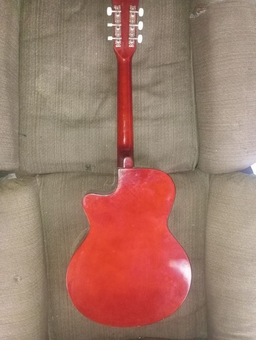 Gitara sotiladi oʻlchami 38