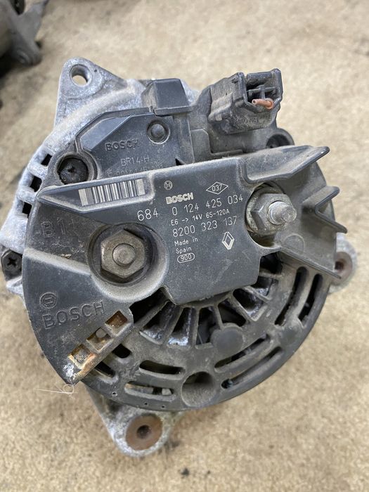 Alternator Renault Modus 1.6 16 V Pret 200 lei