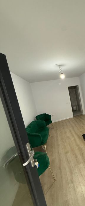 Inchiriez spatiu comercial