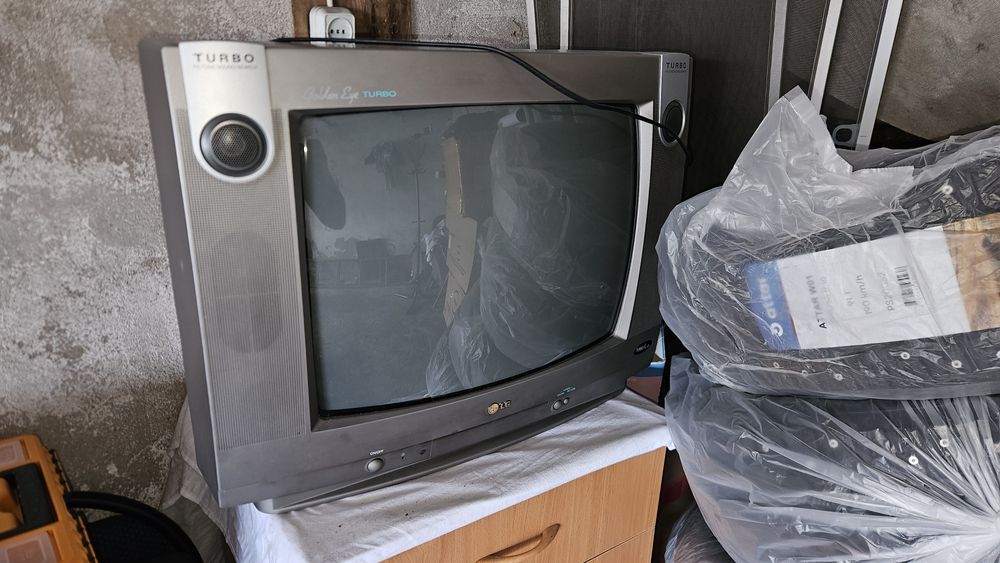 Продам телевизор LG