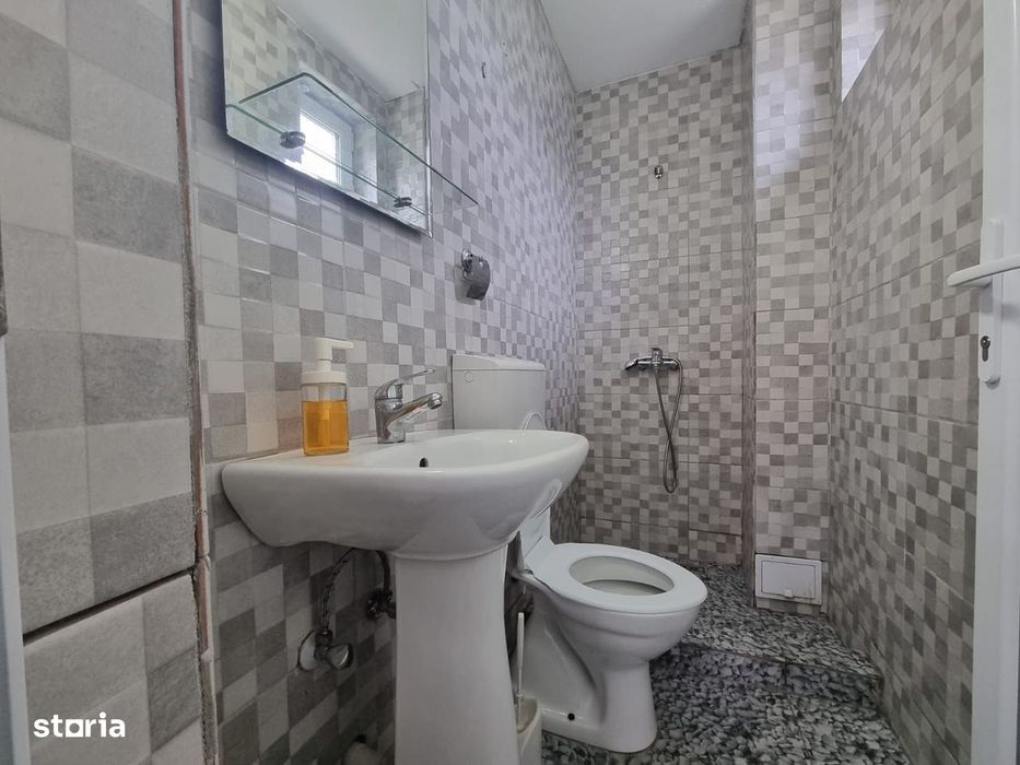 Pensiune de vânzare în Mamaia Sat, pe partea cu Hanul cu Pește