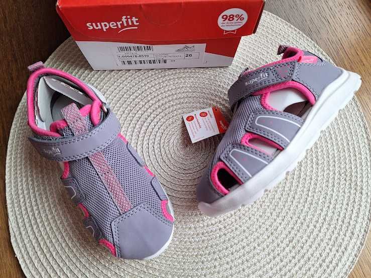 Сандали, чисто нови, на марките Geox и Superfit - н. 26/27