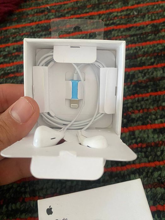 Iphone orginal naushnik yangi ishlatilmagan