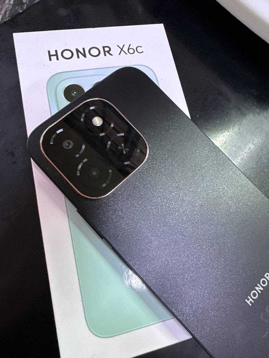 Honor X6c  ( Жетысай ул Ауезова 9а )