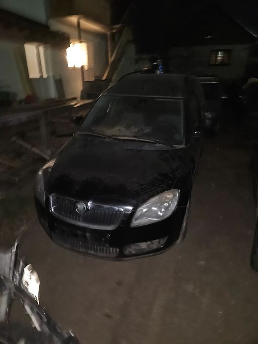 Dezmembrez skoda Roomster