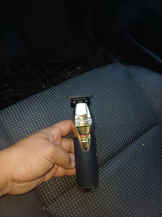 Babyliss skeleton inca în garanție cutie încărcător și toate accesoriile