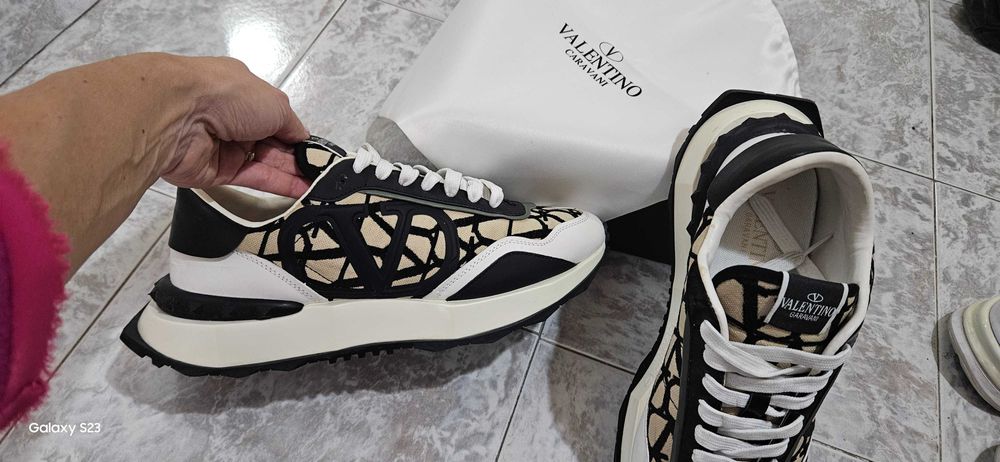 Нови мъжки маратонки 45