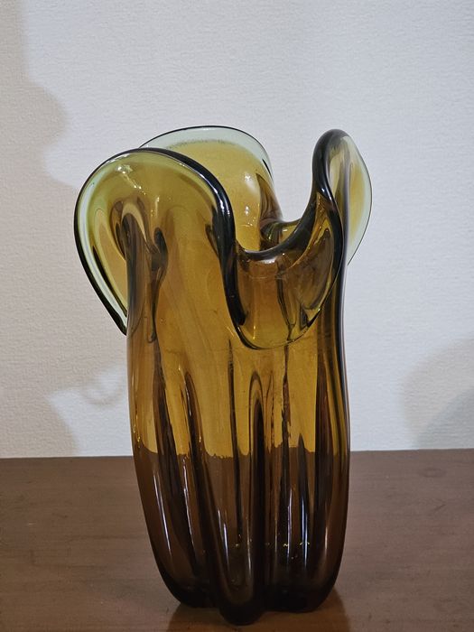 Вазы чешские в идеальном состоянии