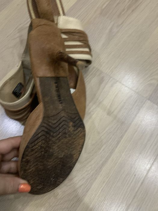 Оригинални обувки Diesel ,размерът е 40