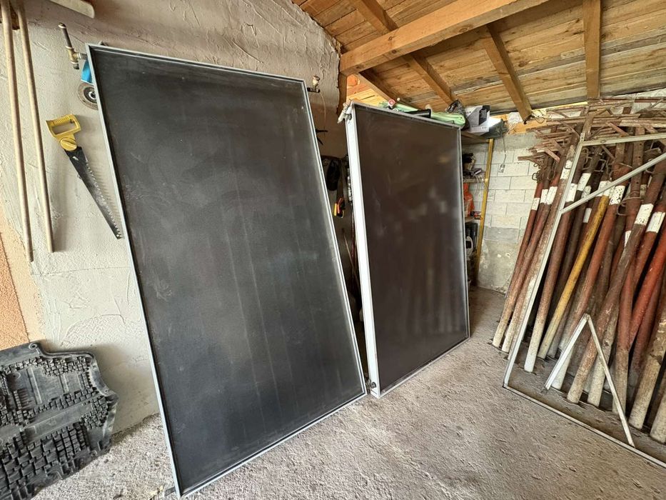 •	„Слънчеви колектори 2 бр. с пълно оборудване, втора употреба“