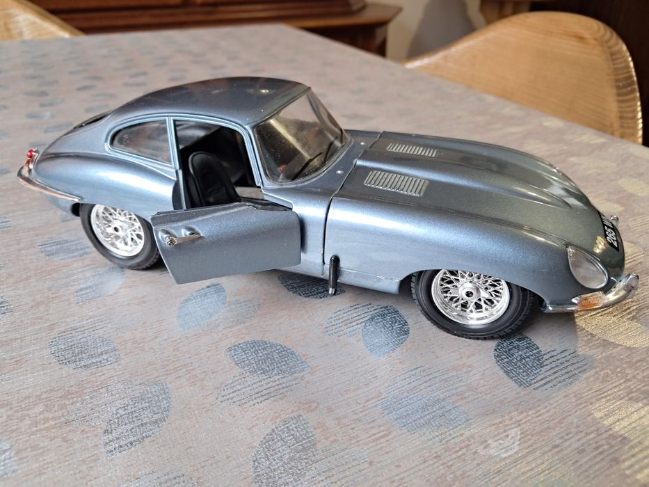 Колекционерска количка Jaguar 1981