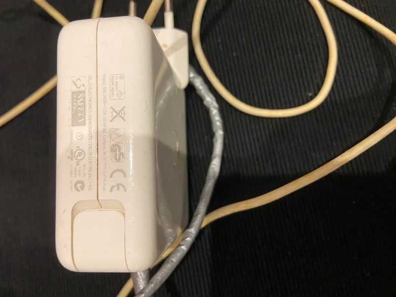 incarcatoare Macbook pro  2015