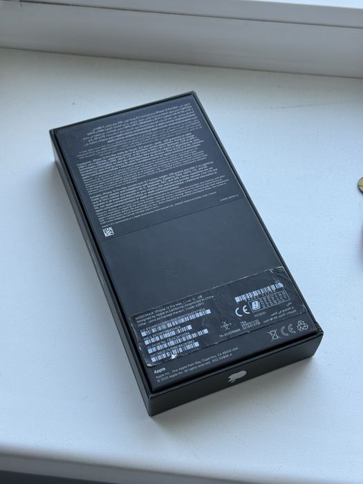 iPhone 12 Pro Max 256 gb в белом цвете