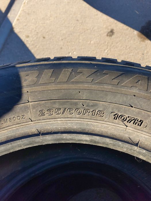 Резина шины на авто 18  радиус