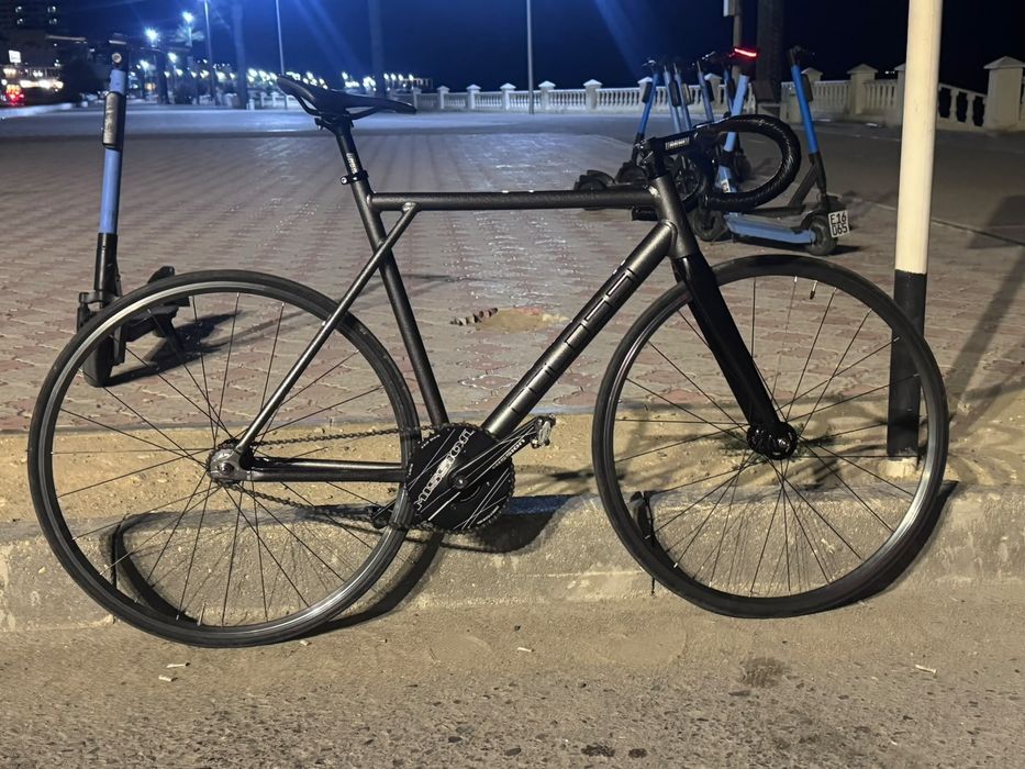 Colossi gt fixed gear