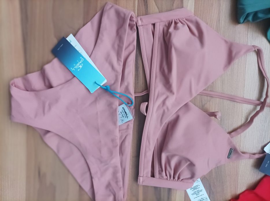 O'Neill S/M нови бански