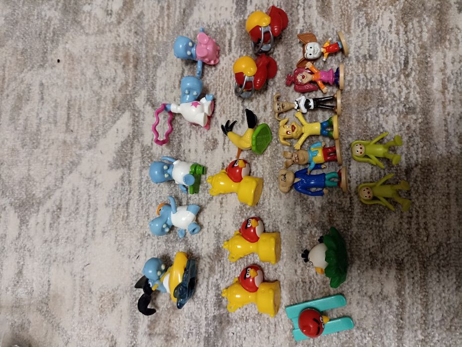 Фигурки Киндер разные поштучно