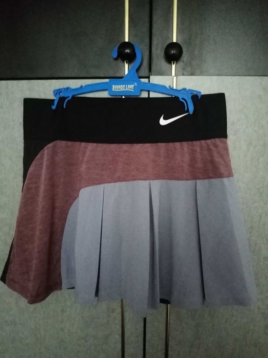 Спортна тенис пола Nike  L-нова ,спортен дамски клин М- Body Engineers