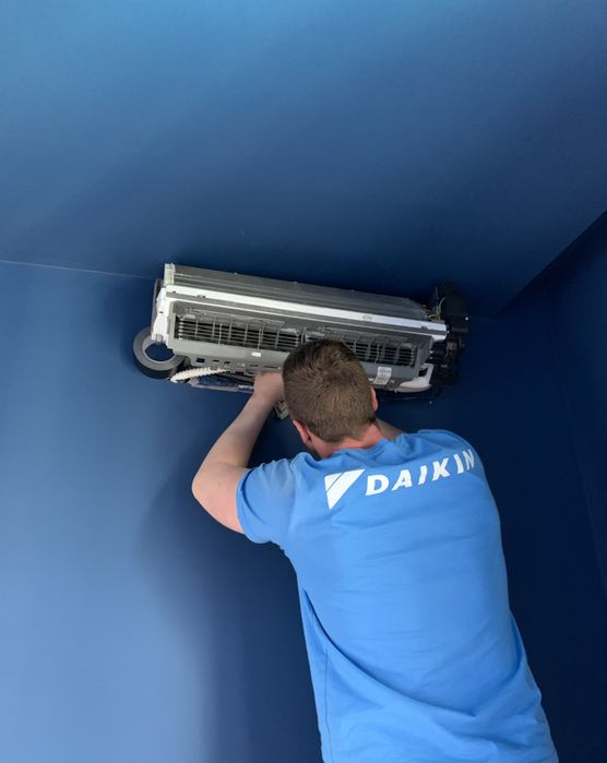 Регулярная чистка кондиционера для продления срока службы