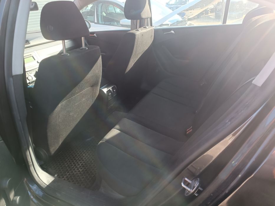 Dezmembram Volkswagen passat b6, motor 2.0 tdi, tip bkp