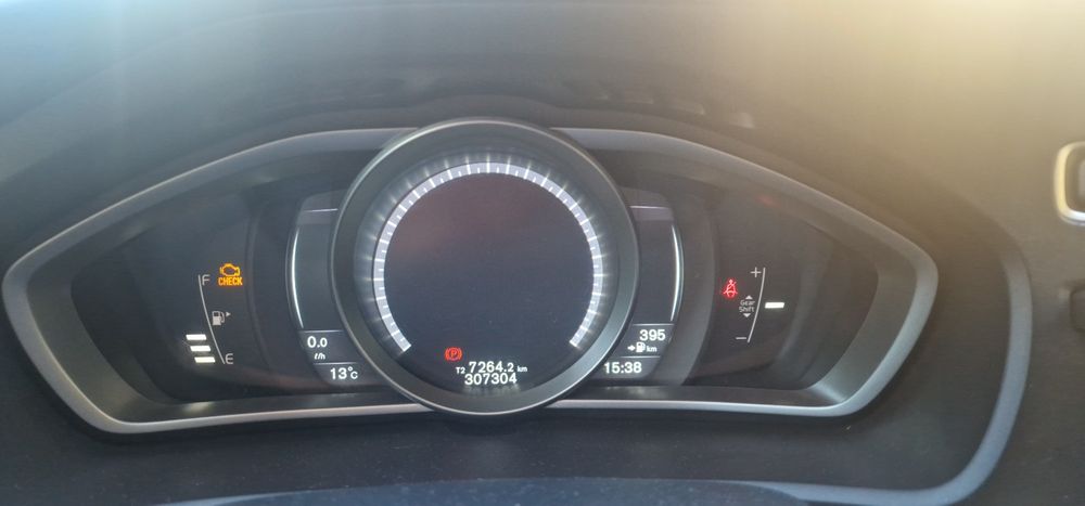 Volvo v40 2016 D2