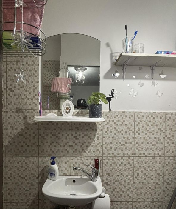 Garsoniera de vânzare