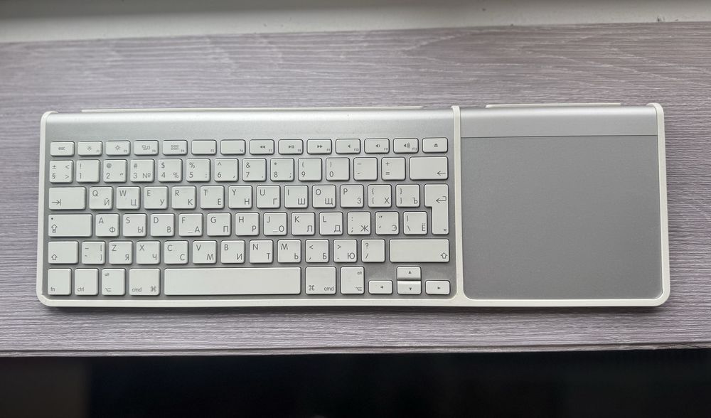 Apple magic keyboard+trackpad
