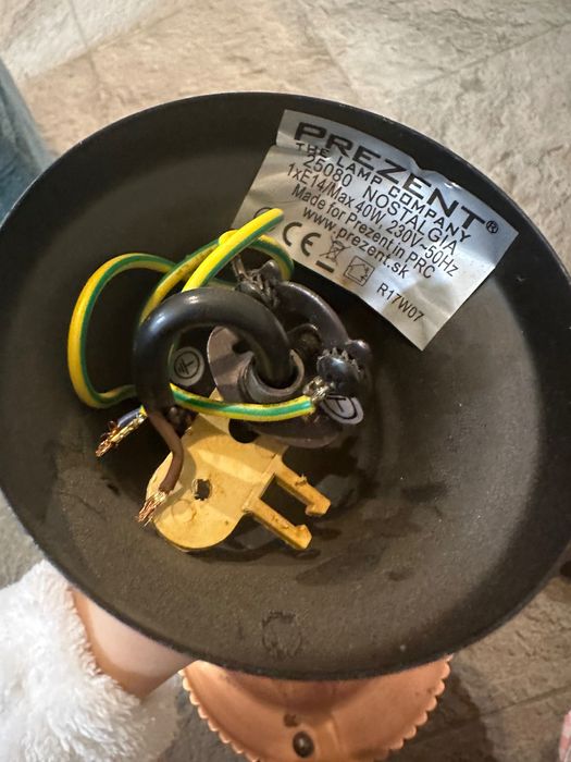 Работещи лампи с крушки