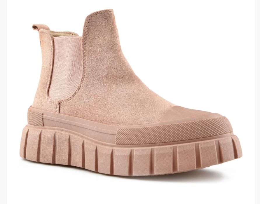 Дамски велур бежави боти