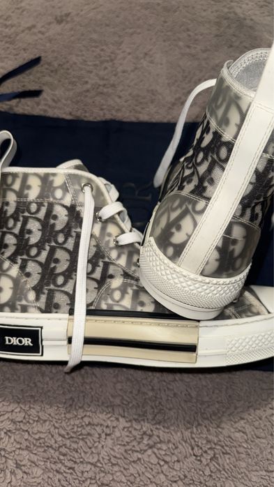 Vand Dior B23 ( mesaj doar pe WHATSAPP )