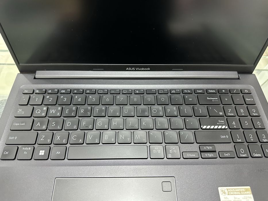 Asus vivobook X16 zapchast ekran klaviatura korpus metal