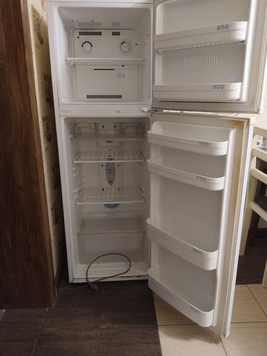 Холодильник рабочий