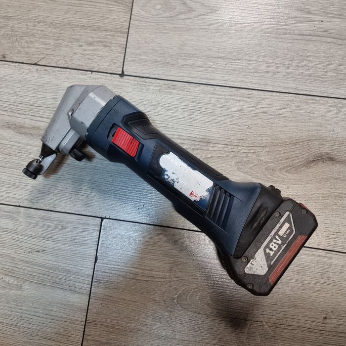 Amanet F28: Foarfeca tabla Bosch GNA 18V-16 acumulator