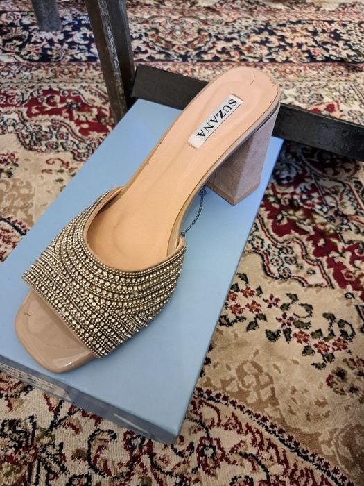 Шлепка женская .