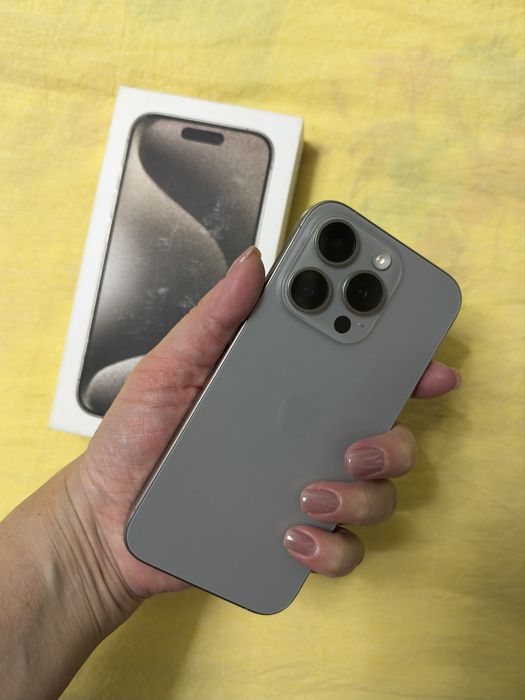 iPhone 15 pro 256gb
