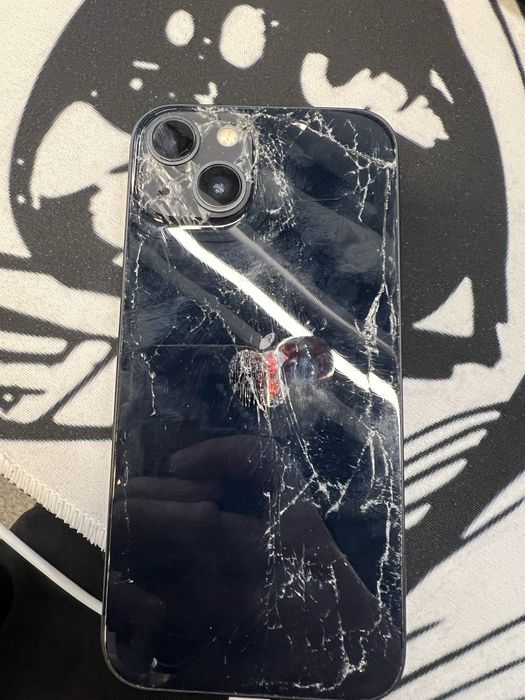 продам iPhone 13 128GB