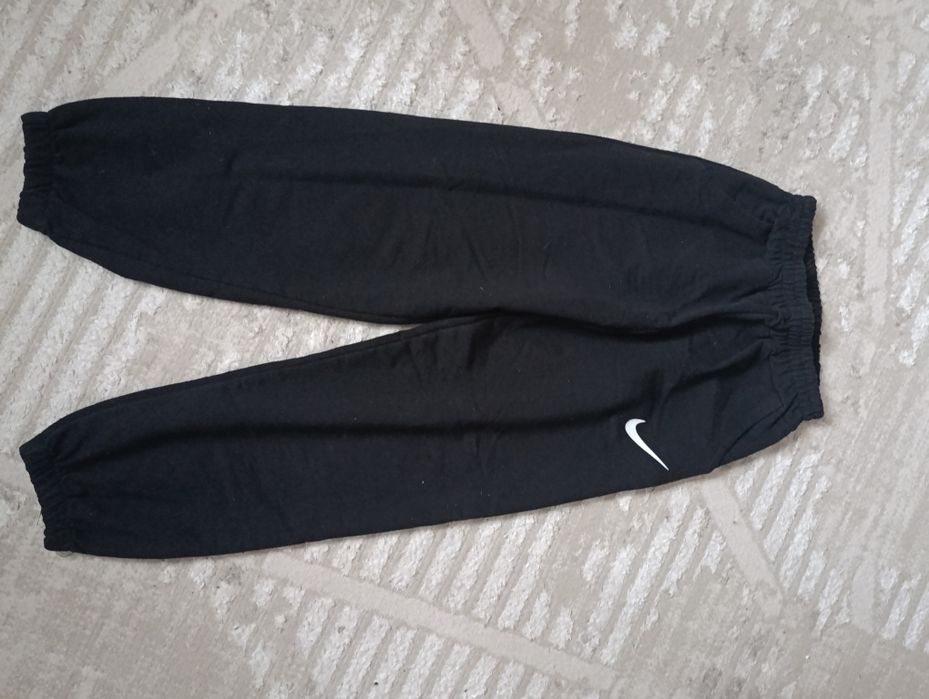 Спортивные штаны