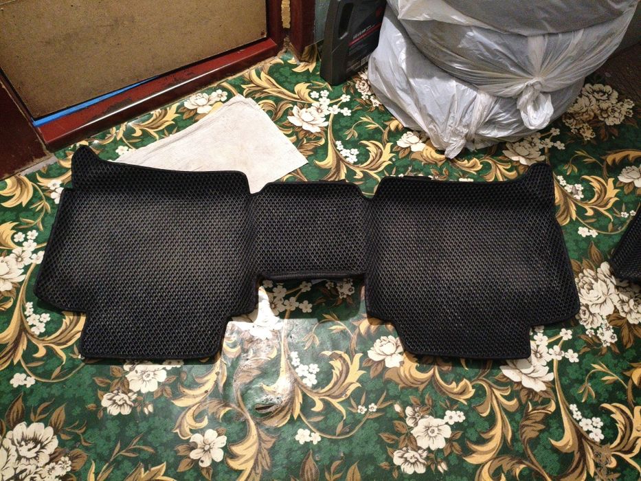 Продам коврики ByD destroyer 05